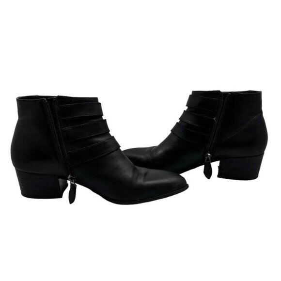 Via Spiga US 8 / 38 Ankle Boots Booties Black Leather Moto Biker Buckles Classic - Picture 3 of 12